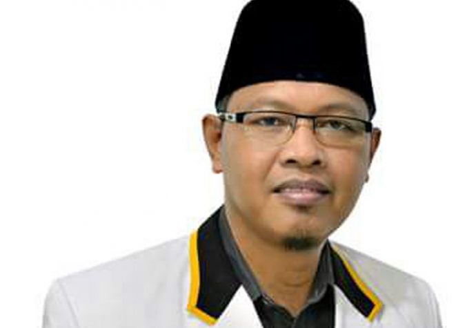 
 Ketua DPD PKS Lampura Agung Utomo