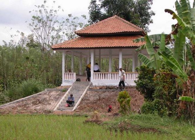 
 Komplek Makam Minak Trio Diso. FOTO : IST/Dok. Arkeologi Lampung