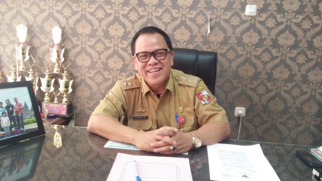 
 Sekretaris Kabupaten Lampung Utara Drs. H. Samsir M.M.