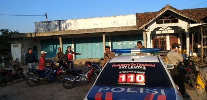 
 Rumah Warga Dibakar Massa