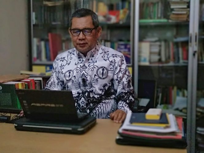 
 Caption foto : SYAFRUDDIN, SH.,MH Dosen Tetap STIH-Muhammadiyah Kotabumi  yang juga Tim Advokasi LKBH PGRI Lampung Utara (Lampura)