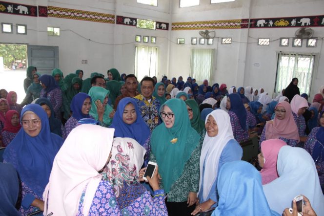 
 Endah: Tingkatkan Kader TP-PKK Melalui Bimtek