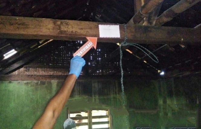 
 Cinta Ditolak, Duda Lanjut Usia Gantung Diri