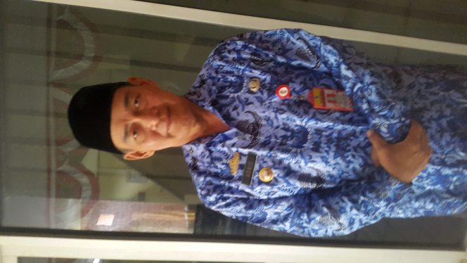 
 Caption foto : Adrie Sekretaris DPRD Lampura.  