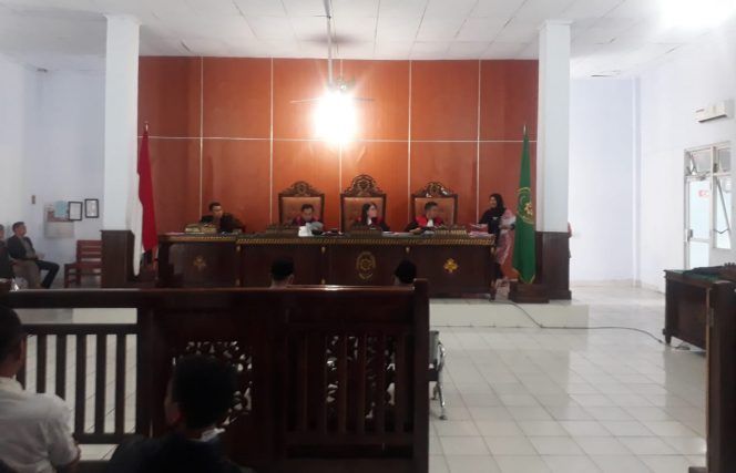 
 AS Diponis Enam Bulan Hukuman Percobaan