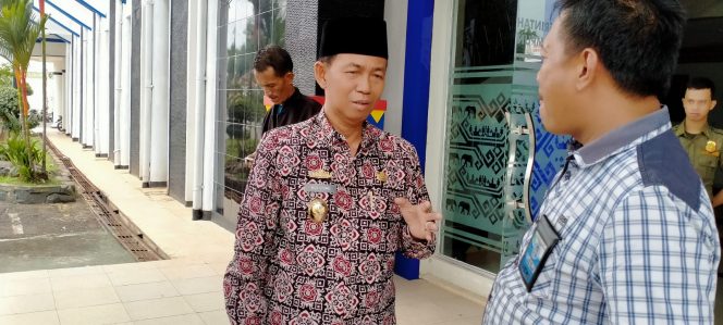 
 Plt. Bupati Konsentrasi Selesaikan Janji Politik