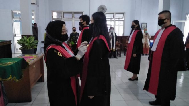 
 Ketua PN Kotabumi, Lantik Lima Hakim Baru