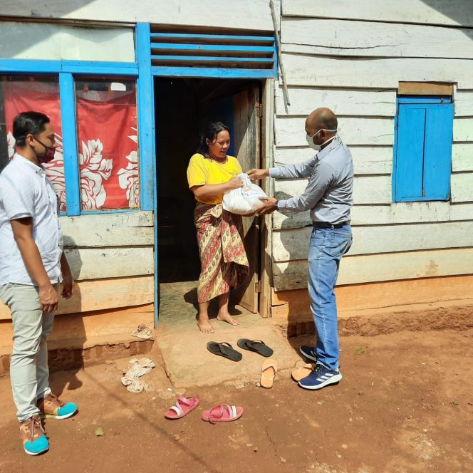 
 BRI Peduli, Bagikan Ratusan Paket Sembako