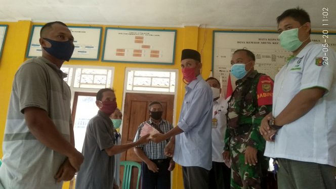 
 Desa Kemalo Abung Salurkan BLT-DD Pada 136 KK