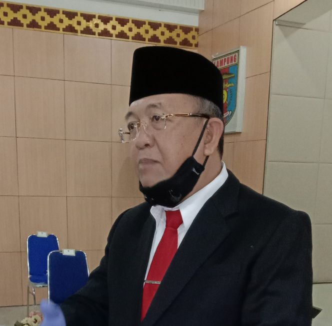 
 Drs.Lekok MM, Sekkab Lampura