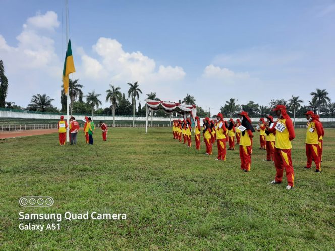 
 Foto IST  Tampak para Paskibra saat latihan pengibaran dan penurunan bendera guna persiapan HUT RI, Senin (10/8).
