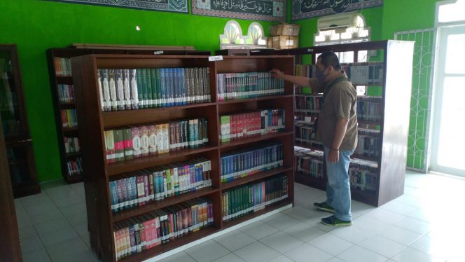 
 Foto RIA  Tampak buku-buku tersusun rapi di Perpustakaan Kabupaten.  