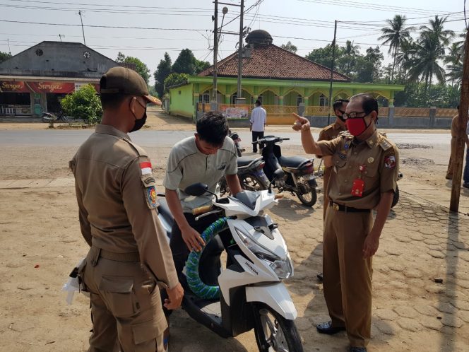 
 Kecamatan Blambangan Pagar Gelar Razia Masker