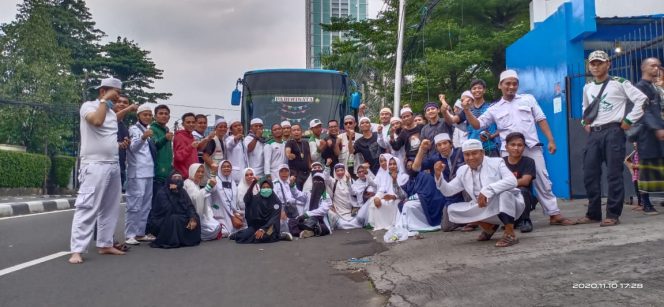 
 FPI Lampura Turut Serta Sambut Kedatangan Habib Rizieq