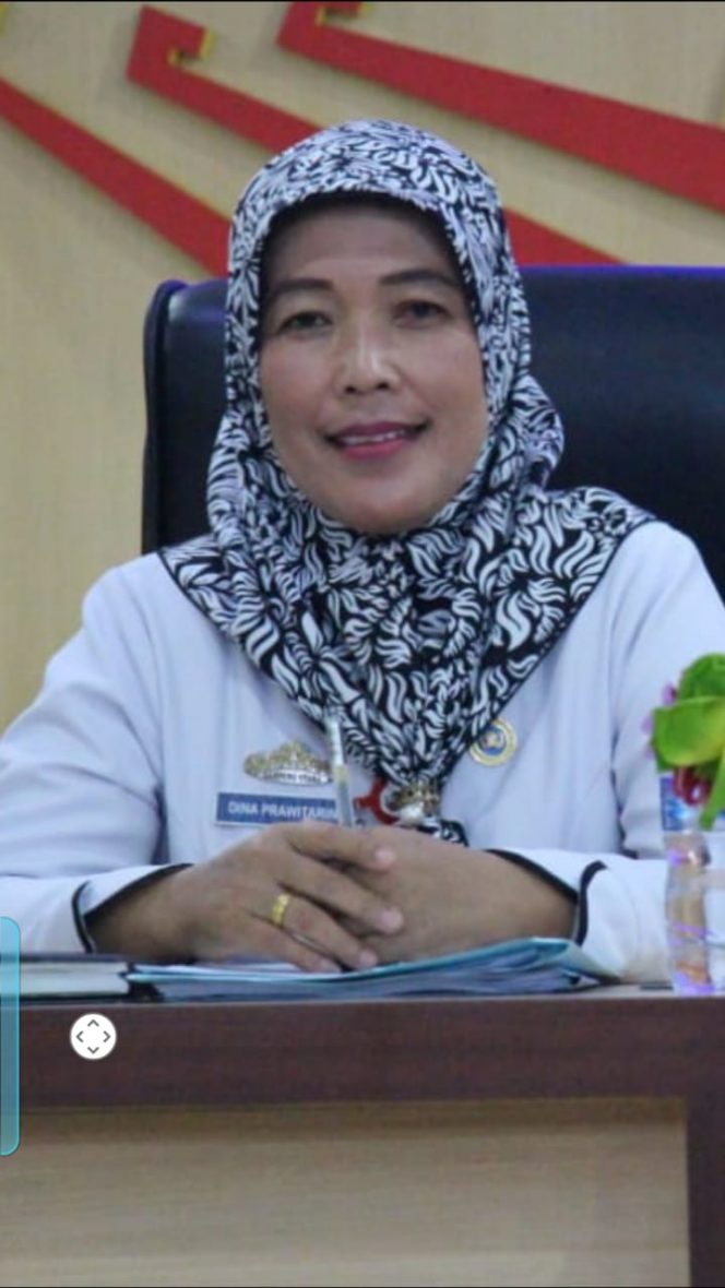 
 Foto Kepala Dinas Koperasi UMKM dan Perindustrian Lampura Dina Prawitarini.
