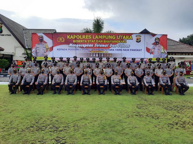 
 63 Personil Dan 7 ASN Polres Lampura Naik Pangkat