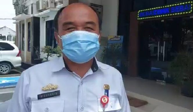 
 caption : Mikael Saragih Kepala Badan Pengelolaan Pajak dan Retribusi Daerah Lampura.  
