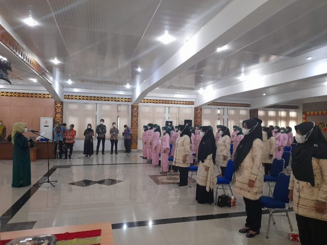 
 Hj. Nur Endah Lantik Bunda Literasi, Bunda PAUD dan TP PKKdan
