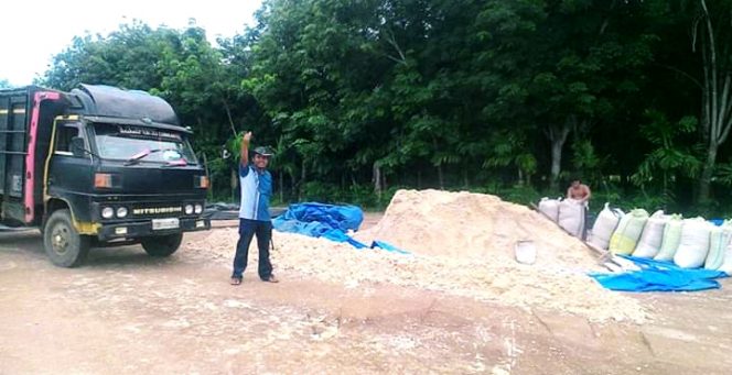 
 Pelaku Usaha Onggok Lesu, Omzet Penjualan Menurun Drastis