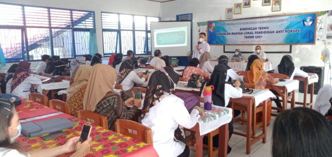 
 Disdikbud Sosialisasikan Pedidikan Anti Korupsi