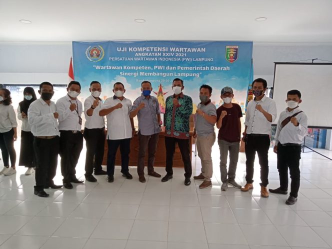 
 Dua Anggota PWI Lampura Lulus Kompetensi Tingkat Madya