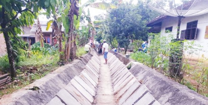 
 Bumi Restu Dapatkan Bantuan Irigasi Sepanjang 764 Meter