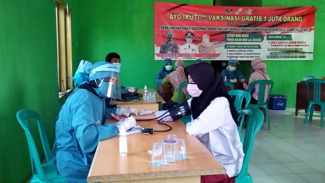 
 156 Warga Desa Madukoro Baru Jalani Vaksinasi Tahap II