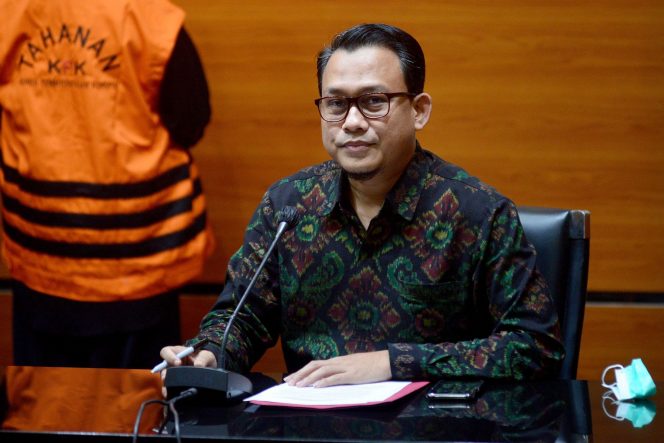 
 caption : Plt Juru Bicara KPK Ali Fikri
