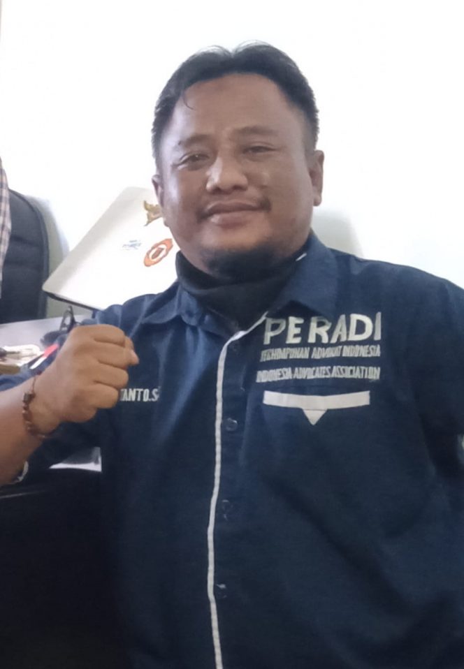 
 caption : Istanto, S.H., advokad Lampura