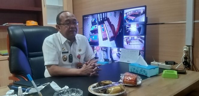 
 caption; Sekdakab Lampura, Hi.Lekok
