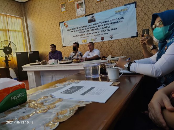 
 caption : workshop review dan monitoring Rencana Aksi Daerah Air Minum dan Penyehatan Lingkungan (RAD-AMPL) di Aula Kantor Badan Perencanaan Pembangunan Daerah(Bappeda) Setempat, Rabu(13/10).  