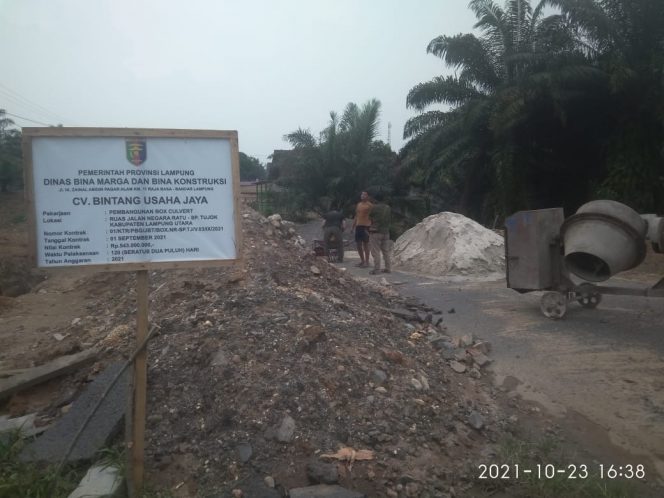 
 caption : Inilah pembangunan Box Culvert di ruas jalan Negara Ratu-SP Tujok Desa  Negara Batin Kecamatan Sungkai Utara
