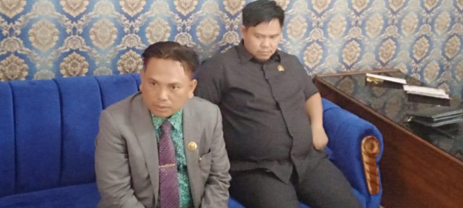 
 caption : Joni Bediyal, saat memberikan keterangan pers