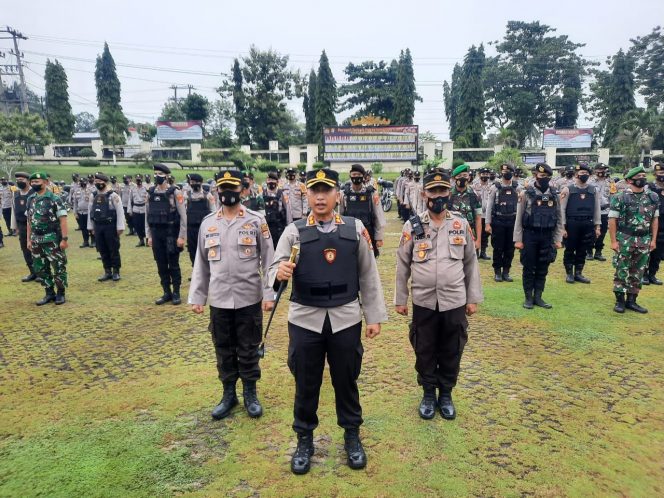 
 caption : apel kesiapan  patroli gabungan berskala besar jelang Pilkades Sabtu (4/12)  