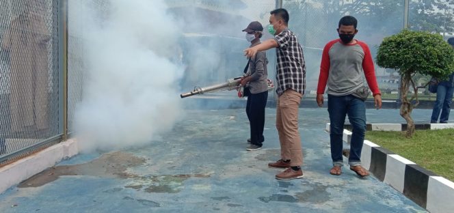 
 Antisipasi Wabah DBD, Rutan Kotabumi Gelar Fogging