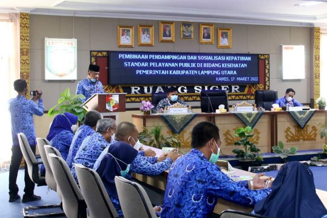 
 caption : Pembinaan dan Pendampingan serta sosialisasi Standar Pelayanan Publik Pada Bidang Jasa Kesehatan, diruang Siger Pemkab Lampura, Kamis (17/3).  