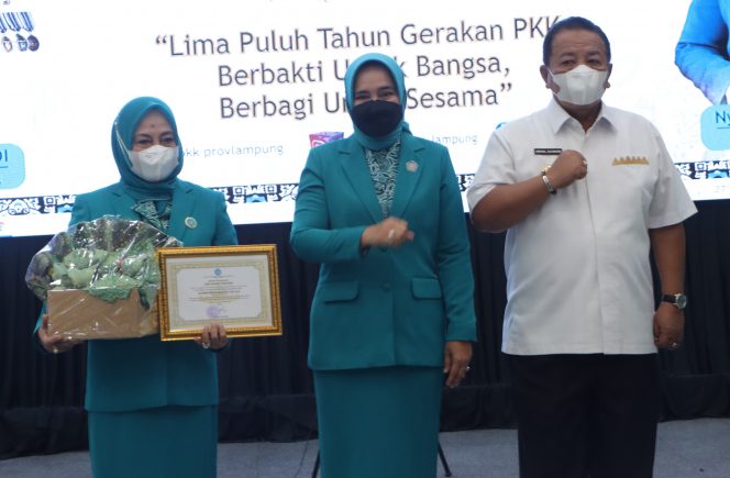
 Lampura menerima penghargaan Adhi Bhakti Pratama