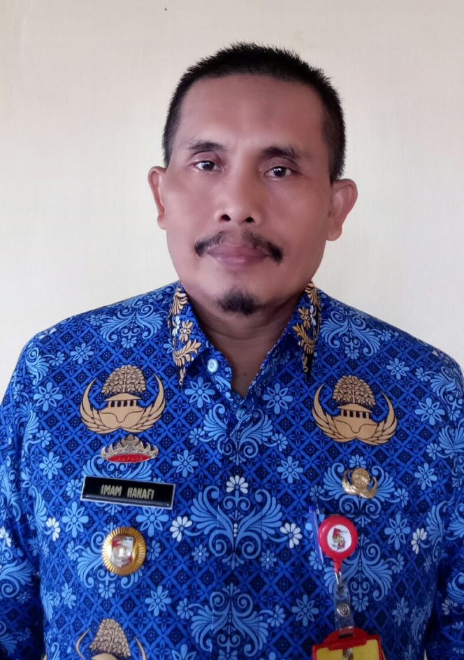 
 caption :  H. Imam Hanafi Kadispora Lampura.