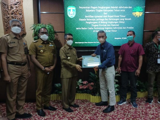 
 Dukung Proklim, PT Pertamina EP Sangatta Field Terima Penghargaan Dari Pemkab Kutim