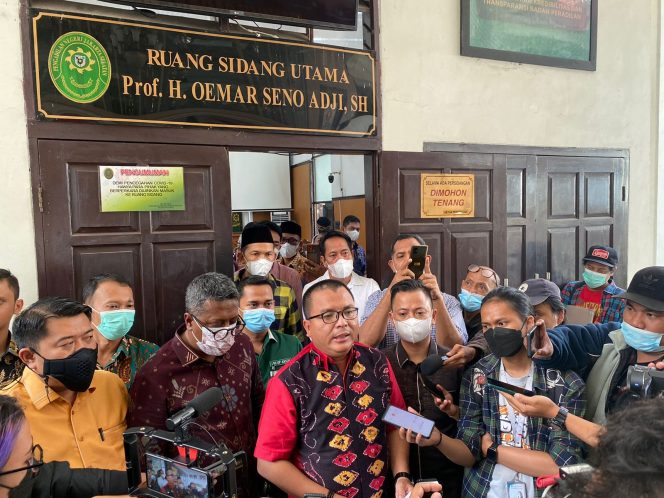 
 Tiga Ahli Dihadirkan di Sidang Pra-peradilan Mardani Maming , Mardani Dinilai Tidak Melanggar Hukum