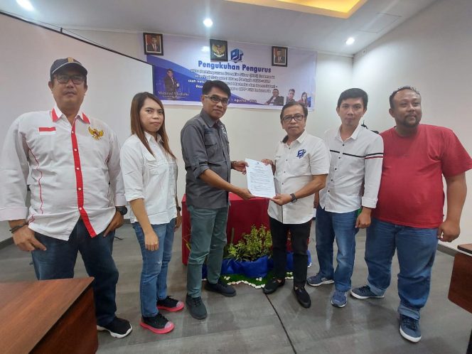 
 Kepengurusan DPD PJS Sulut Resmi Dikukuhkan Ketum Mahmud Marhaba