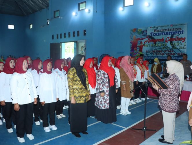 
 Lantik Anggotanya di Abung Surakarta