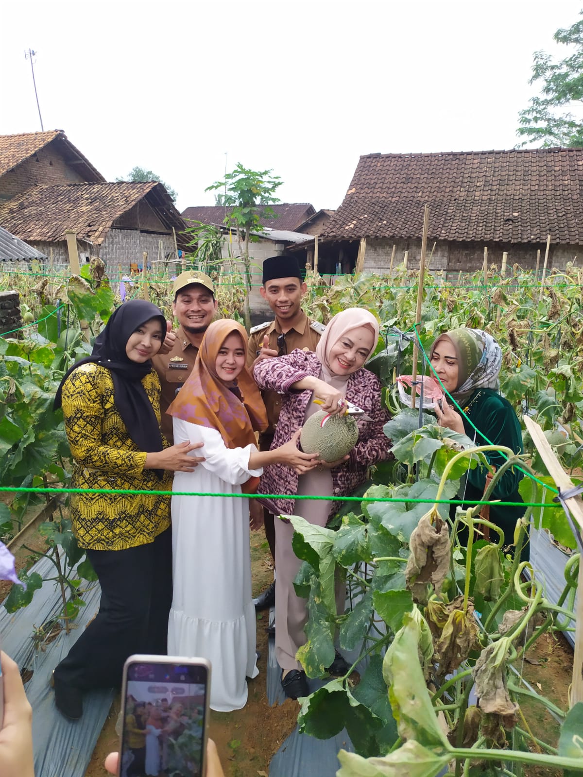 Lantik Anggotanya di Abung Surakarta - Radar Kotabumi