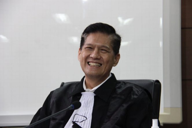 
 Siapa Berani Membela Sambo