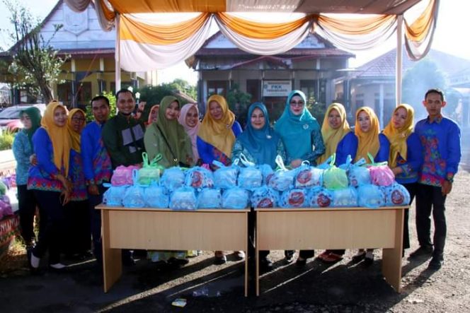 
 Pemkab Bersama TP-PKK dan DWP Berbagi, Ribuan Paket Berbuka