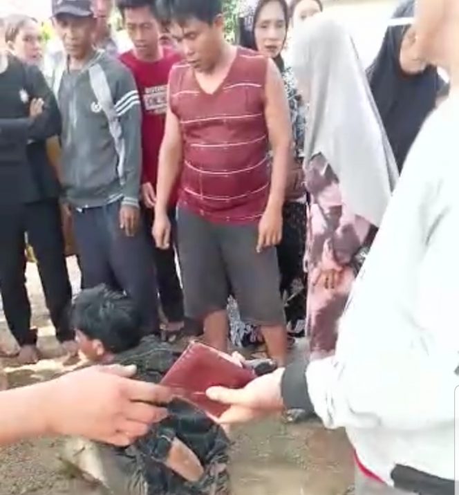 
 Sempat Dihakimi Warga, Pencuri Motor Diamankan Polisi