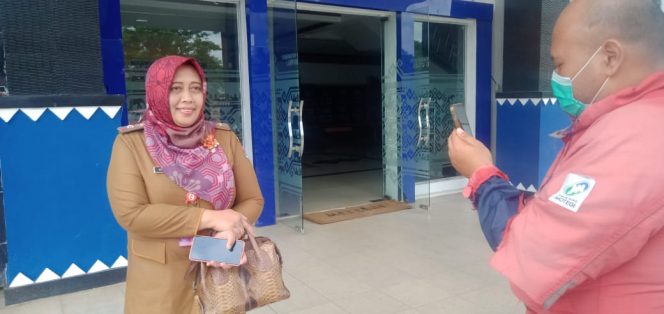 
 Terkait WHO, Maya Minta Masyarakat Tetap Jaga Prokes