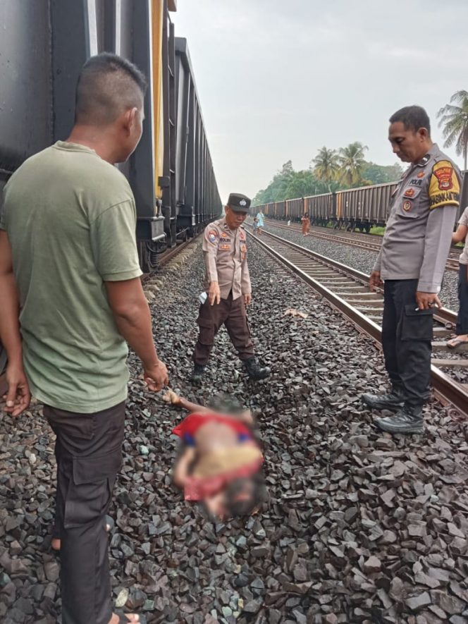 
 Warga Sungkai Utara Tersambar Babaranjang