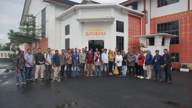 
 Rombongan PJS Bersama Tim Penguji UKW Berkunjung ke Museum PT Bukit Asam