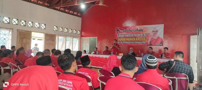 
 Kunjungi Kantor PDI-Perjuangan Lampura, Ini Pesen Farah Calon DPD RI